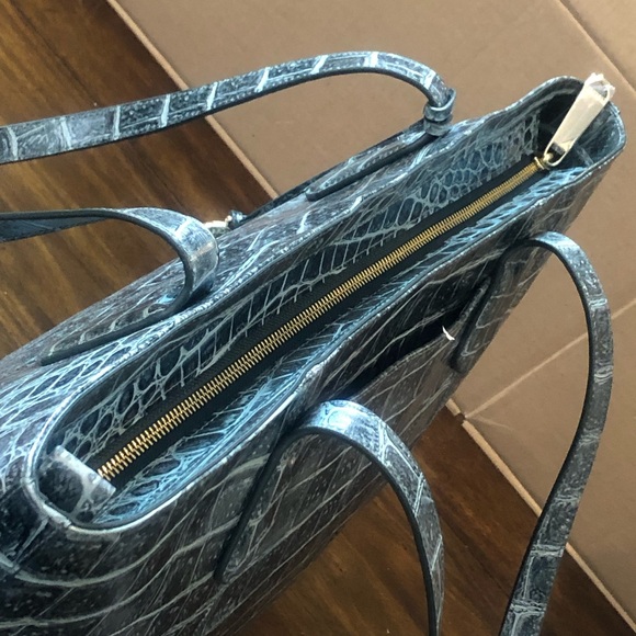 BRAHMIN Misha Obsidian Veil Crocodile Leather Shoulder Bag Top Zip Closure NWT - Picture 13 of 17